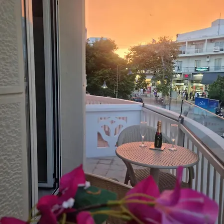 Apartament Rhodes Port Stories